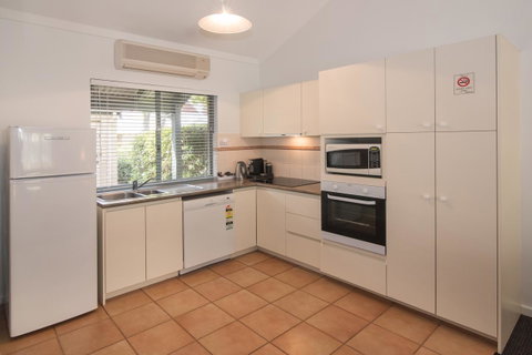 Bayshore Beachside Resort - Accommodation BNB 22