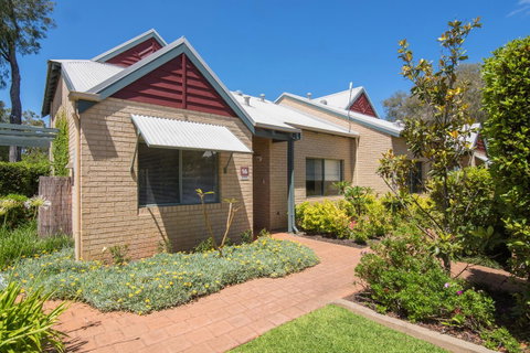 Bayshore Beachside Resort - Accommodation BNB 13