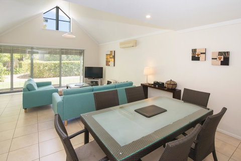 Bayshore Beachside Resort - Accommodation BNB 29