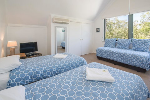 Bayshore Beachside Resort - Accommodation BNB 7