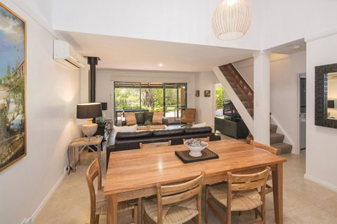 Bayshore Beachside Resort - Accommodation BNB 11