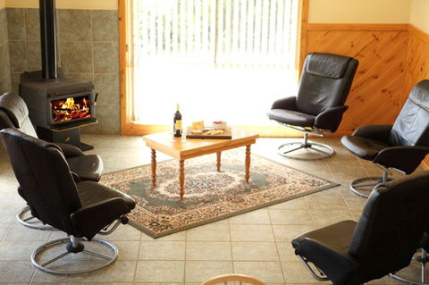 Riverside Retreat Chalets, Walpole - Accommodation BNB 9