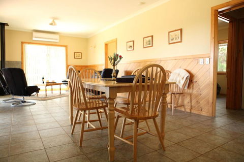 Riverside Retreat Chalets, Walpole - Accommodation BNB 10