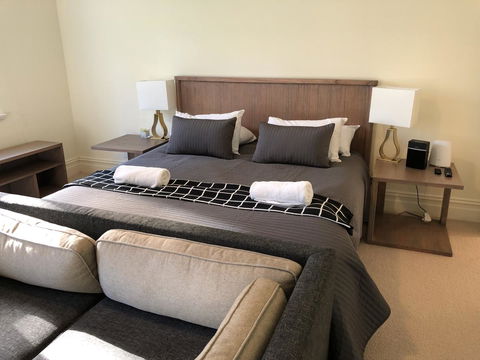 Caves Road Guest Houses - Accommodation BNB 10