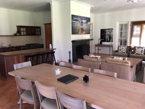 Caves Road Guest Houses - Accommodation BNB 15