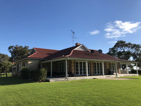 Caves Road Guest Houses - Accommodation BNB 14