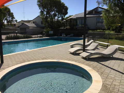 Geographe Bay Apartment - Accommodation BNB 5