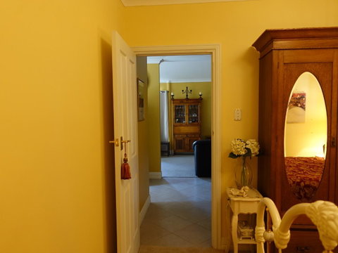 The Blacksmiths Cottage - Accommodation BNB 25