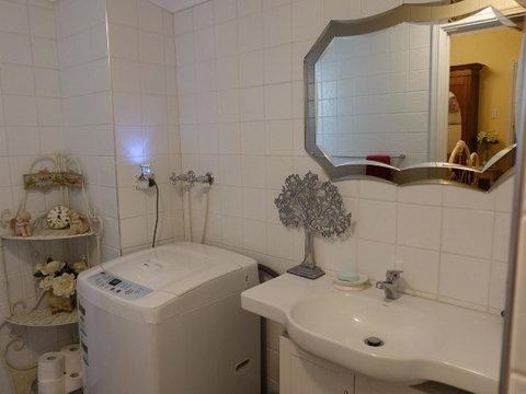 The Blacksmiths Cottage - Accommodation BNB 29