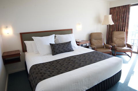 SureStay Hotel By Best Western The Clarence On Melville - Accommodation BNB 24