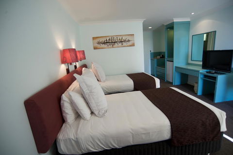 SureStay Hotel By Best Western The Clarence On Melville - Accommodation BNB 11