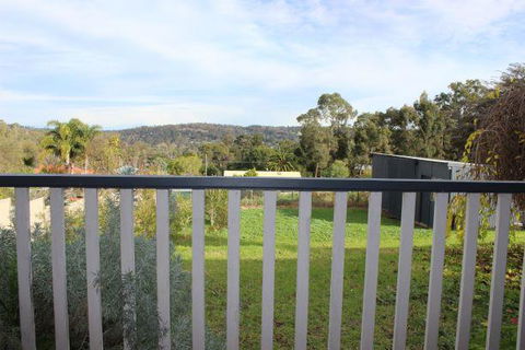 Yvonnes Rest Holiday Home - Accommodation BNB 8