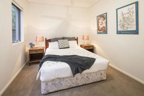 Calm Waters - Accommodation BNB 9