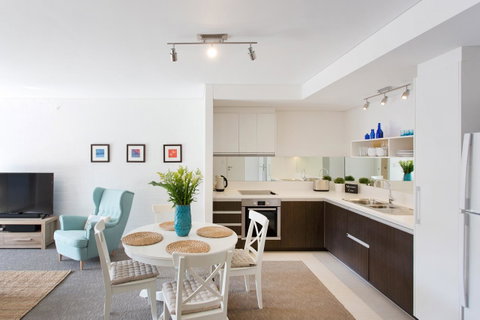 Beachside Living - South Fremantle - Accommodation BNB 10