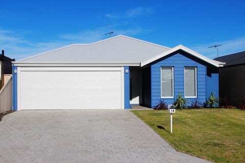 The Beach House - Accommodation BNB 0