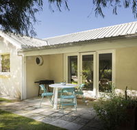 Whitesands Holiday Villas - Accommodation BNB