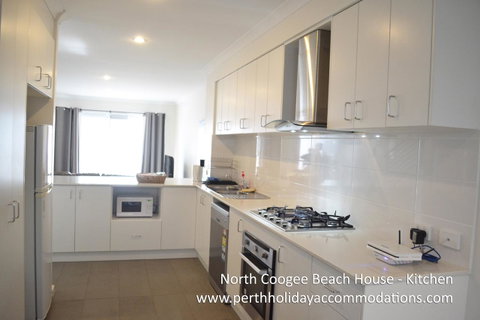 North Coogee Beach House - Accommodation BNB 18