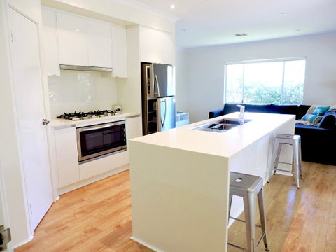 Contemporary Cove - Quindalup - Accommodation BNB 7