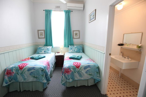Jacaranda Guest House - Accommodation BNB 3