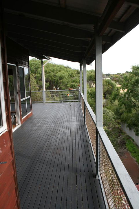 Peppy Beach Ocean Views - Accommodation BNB 7