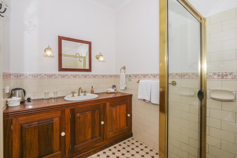 Rosebridge House Bed & Breakfast Adult Retreat - Accommodation BNB 20