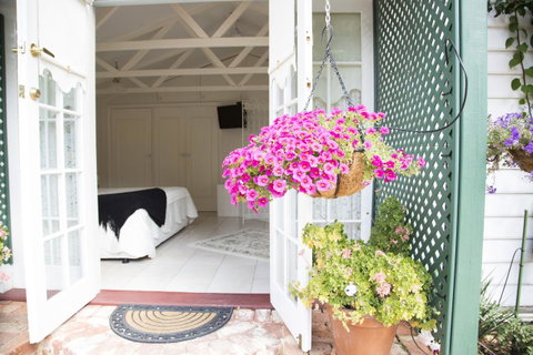 Rosebridge House Bed & Breakfast Adult Retreat - Accommodation BNB 8