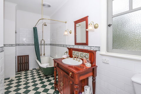 Rosebridge House Bed & Breakfast Adult Retreat - Accommodation BNB 15