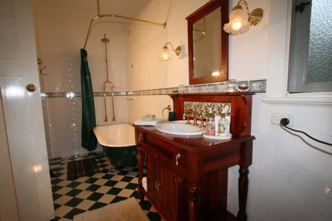 Rosebridge House Bed & Breakfast Adult Retreat - Accommodation BNB 35
