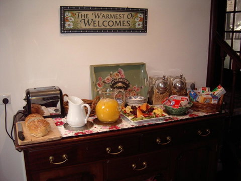 Rosebridge House Bed & Breakfast Adult Retreat - Accommodation BNB 3