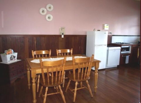 Pemberton Old Picture Theatre Holiday Apartments - Accommodation BNB 28
