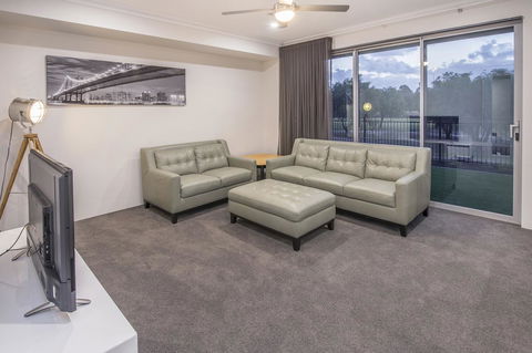 15 Cabot Close - Accommodation BNB 18
