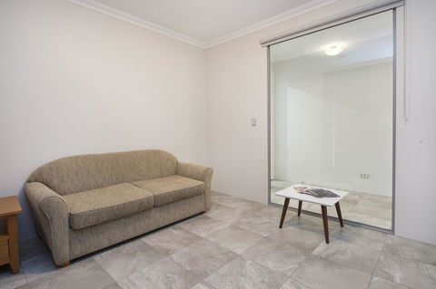 15 Cabot Close - Accommodation BNB 17