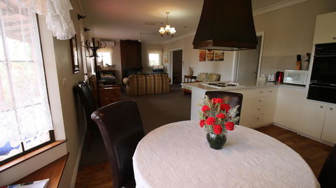 Daisy Cottage - Accommodation BNB 20