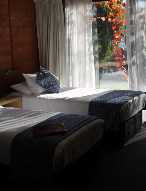 The Pemberton Hotel - Accommodation BNB 19