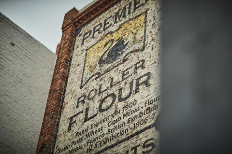 The Premier Mill Hotel - Accommodation BNB 13