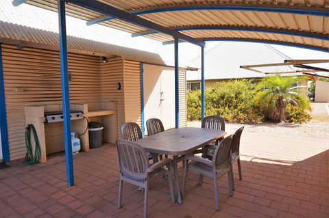 Osprey Holiday Village Unit 122 2 Bedroom - Accommodation BNB 11