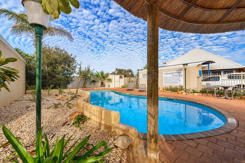 Osprey Holiday Village Unit 122 2 Bedroom - Accommodation BNB 16