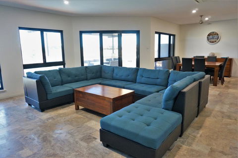 27 Corella Court - Accommodation BNB 7