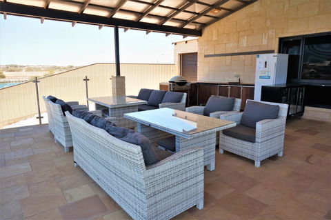 27 Corella Court - Accommodation BNB 26