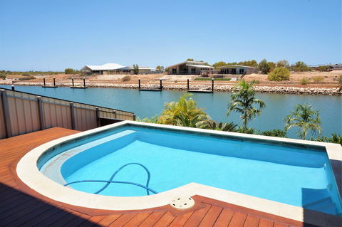 27 Corella Court - Accommodation BNB 28