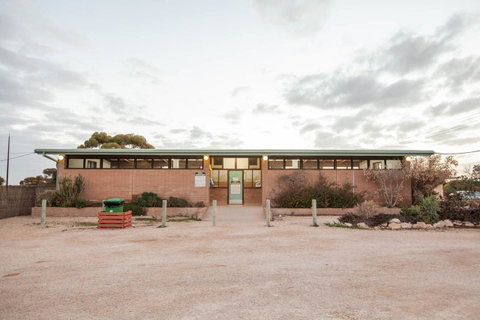EUCLA MOTOR HOTEL - Accommodation BNB 9