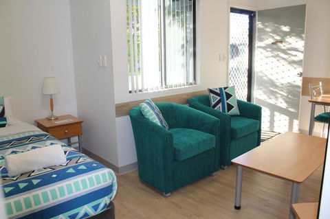 Mandurah Ocean Marina Chalets - Accommodation BNB 33