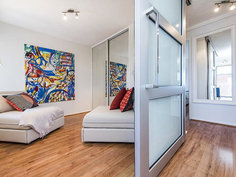 South Perth Deluxe Apartment - Accommodation BNB 8