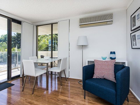 South Perth Deluxe Apartment - Accommodation BNB 16