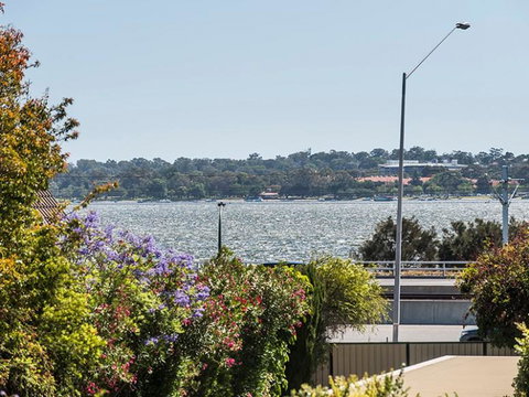 South Perth Deluxe Apartment - Accommodation BNB 26