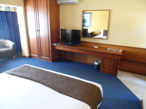 Clifton Motel & Grittleton Lodge - Accommodation BNB 22