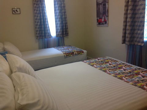 Clifton Motel & Grittleton Lodge - Accommodation BNB 35