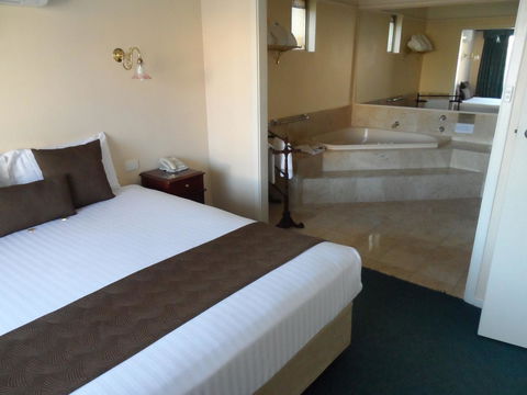 Clifton Motel & Grittleton Lodge - Accommodation BNB 27