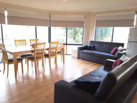 Cosy Corner Chalets - Accommodation BNB 0