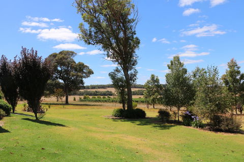 Burton Farmhouse - Accommodation BNB 7